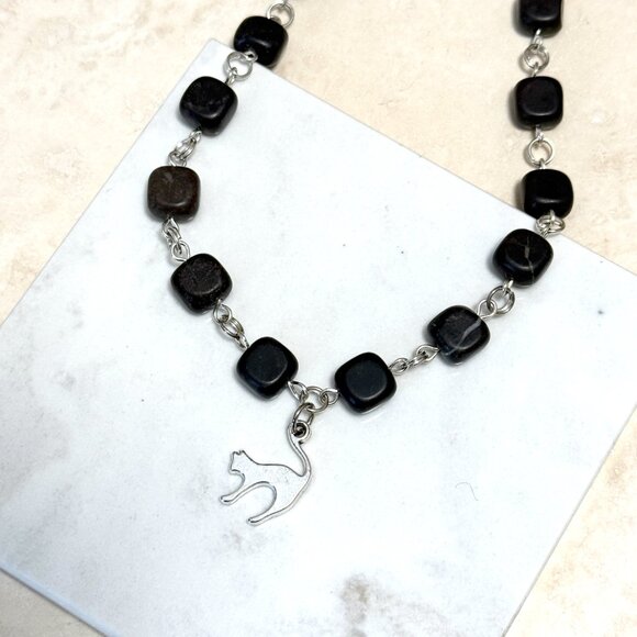 Genuine Black Agate Short Necklace, Gemstone Cube & Cute Slim Cat Pendant - Picture 4 of 12